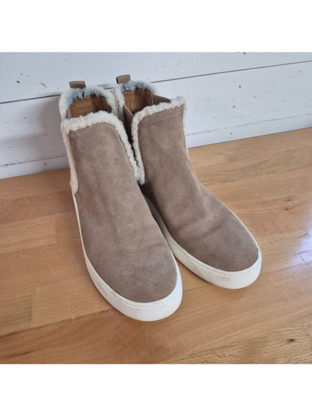 Lucky brand Womens Faux Fur-Lined Suede Slip-On Ankle Boots Size 8.5M - Picture 9 of 9